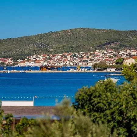 Appartement In With Sea View, Balcony, Air Conditioning, Wi-fi *