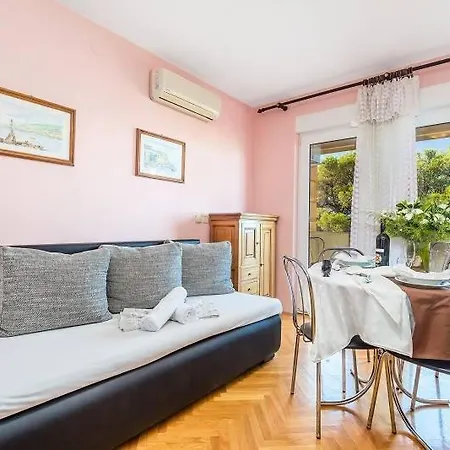 In With Sea View, Balcony, Air Conditioning, Wi-fi Appartement Vodice