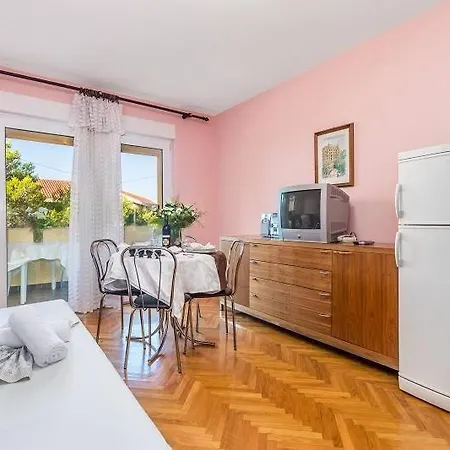 In With Sea View, Balcony, Air Conditioning, Wi-fi Appartement *