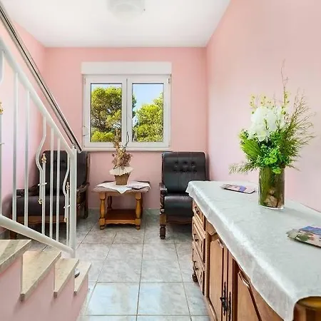 Appartement In With Sea View, Balcony, Air Conditioning, Wi-fi *