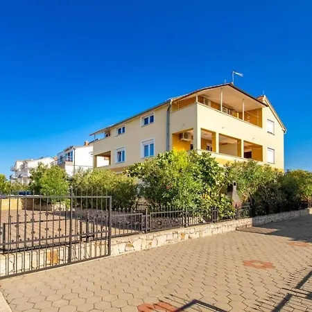 Appartement In With Sea View, Balcony, Air Conditioning, Wi-fi *